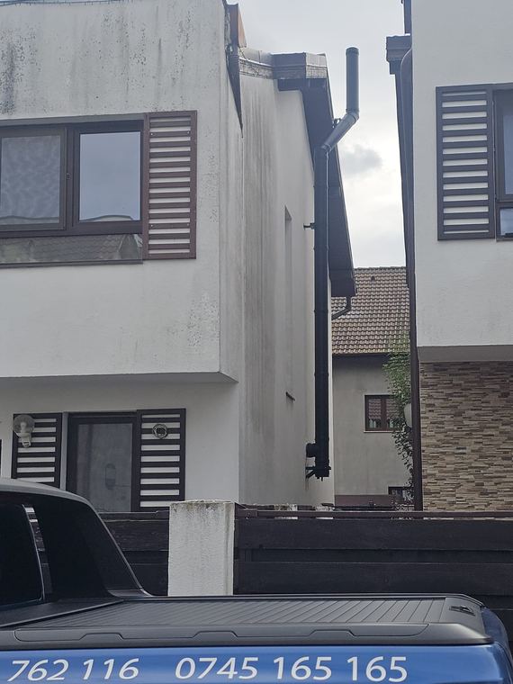 Autoutilitara Servicii Coșerit la o lucrare rezidențială